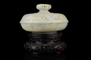 Reticulated white jade covered censer 18th century, 4 1/8in high x 6 3/4in in diameter. Estimate: $25,000-$30,000. Oakridge Auction Gallery image